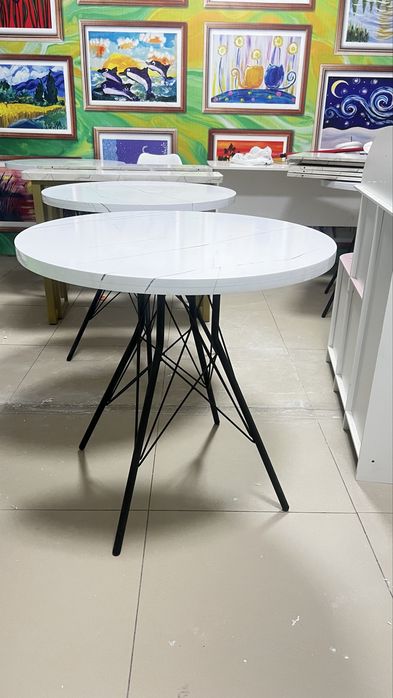 Продается круглый стол 80 диаметр