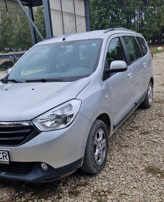 Vând Dacia Lodgy