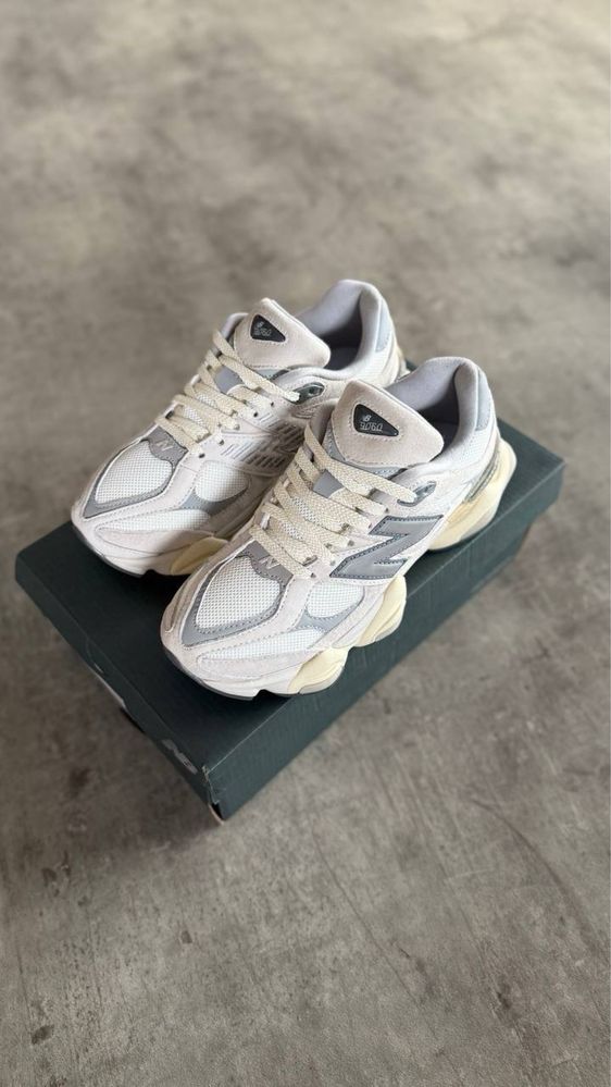 Отново New Balance 9060 Sea Salt White