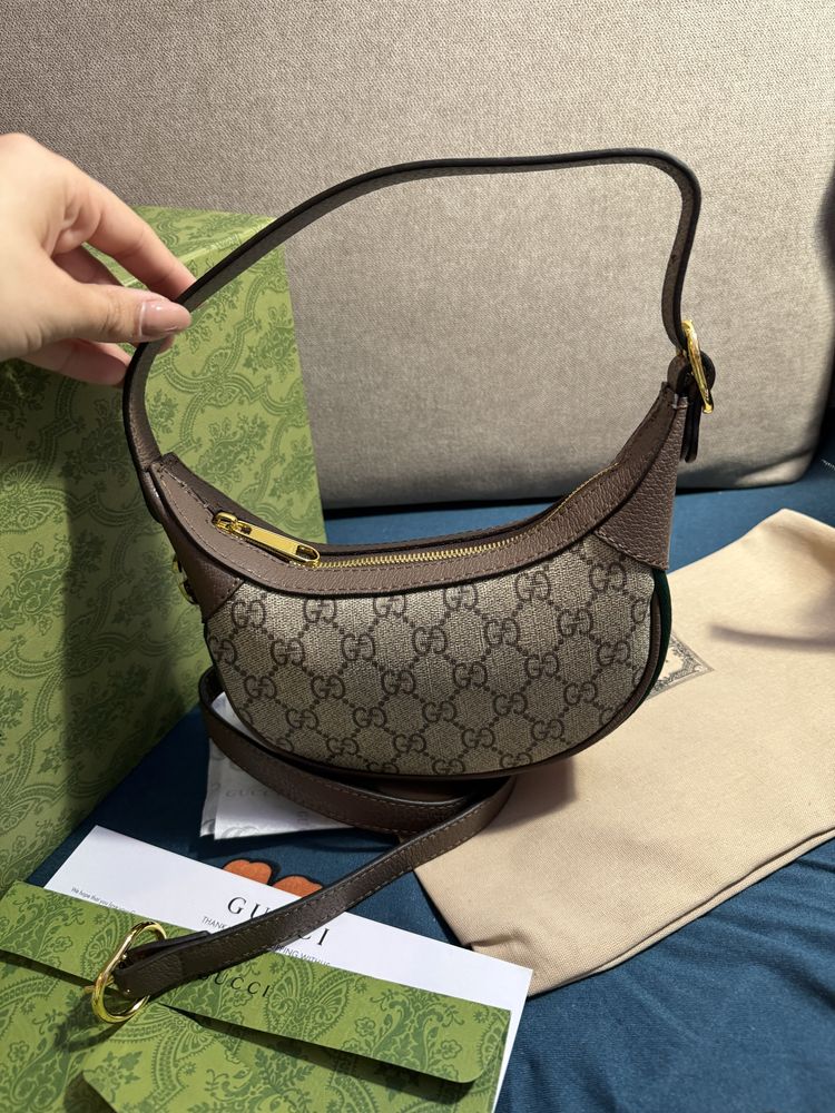 Уникална дамска чанта Gucci мини размер 19cm