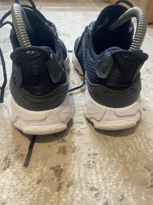 Adidasi Nike React Vision