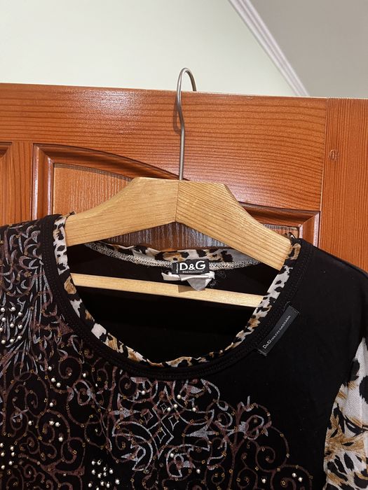 Продаи кофту новую вязанную с бусинками