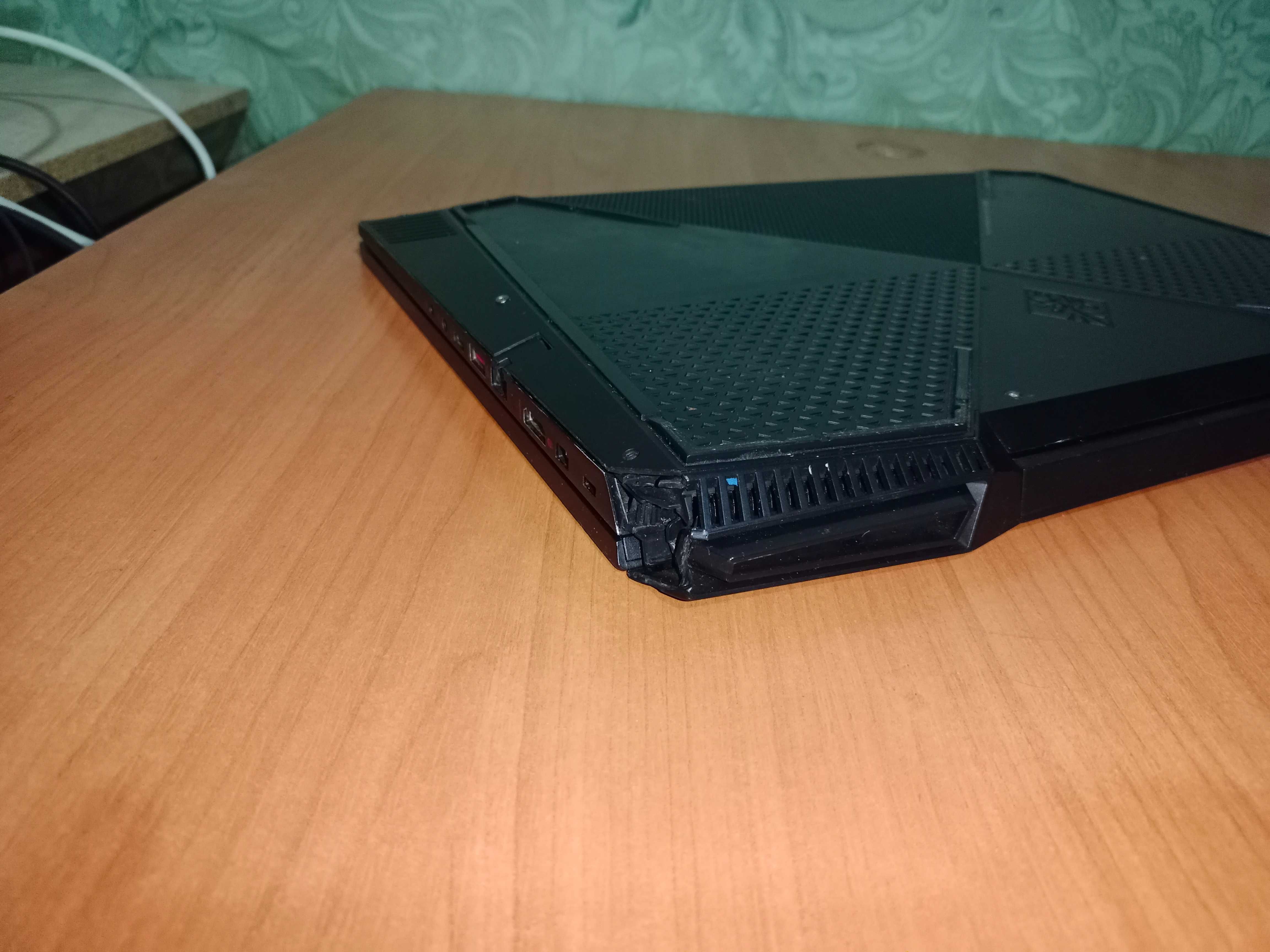 Игровой HP OMEN Core i5-7300HQ GTX-1050-4GB 16GB-DDR4 SSD256+500GB FHD