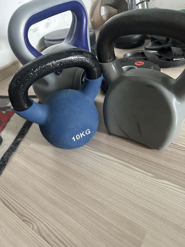 Gantere si kettlebell noi