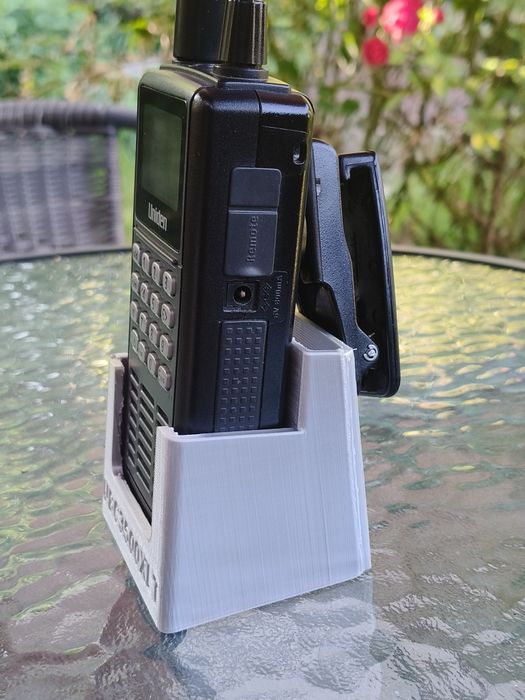 Scanner radio profesional Uniden UBC3500 XLT