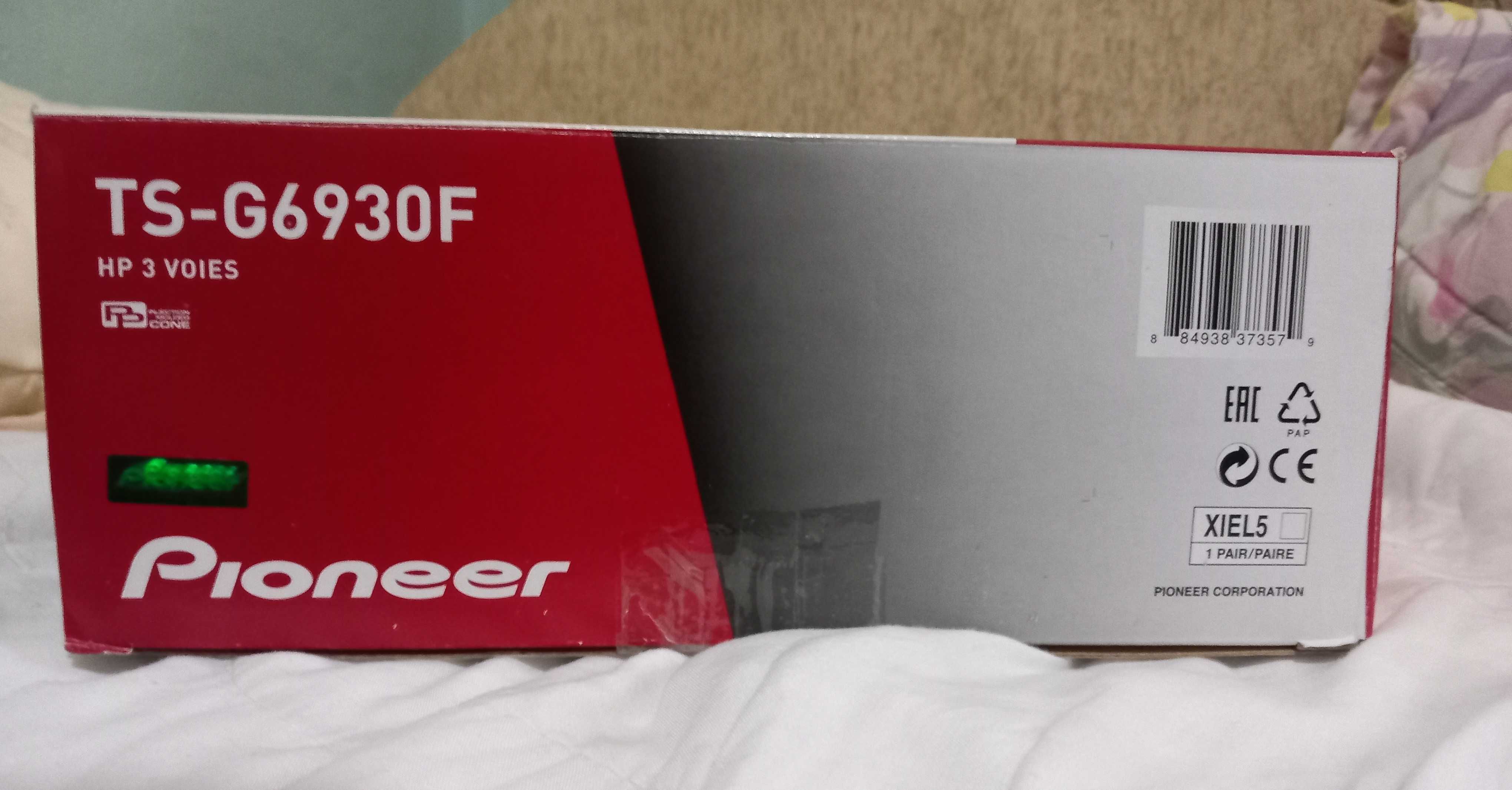 нови тонколони Pioneer 3 ленти с решетка  елипса 2x45 w max 400w 70 лв