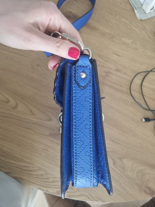 Дамска оригинална чанта Guess