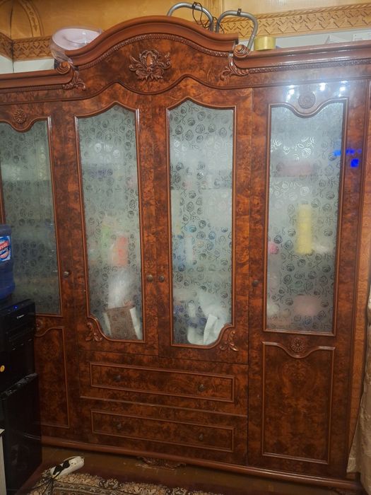 Stenka sotiladi srochna