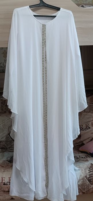 Продам дубайские абайки