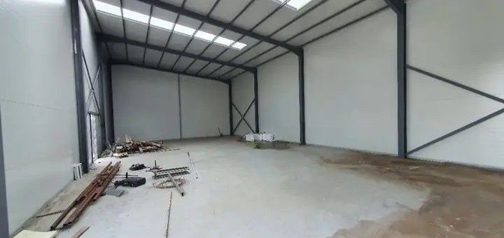 Vând hală metalică 8x15 din profil IPE facem și alte dimensiuni