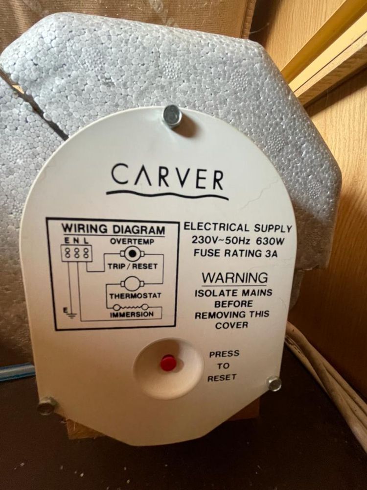 Boiler pe gaz si electric Carver pentru rulota