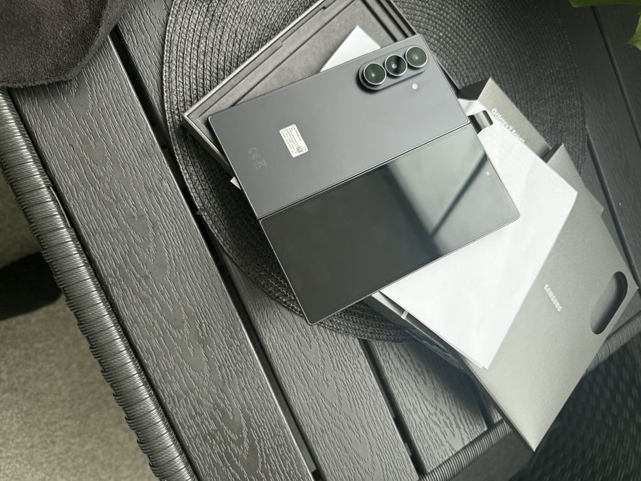 Samsung Fold 7 jetblack 16GB/ 1Tb