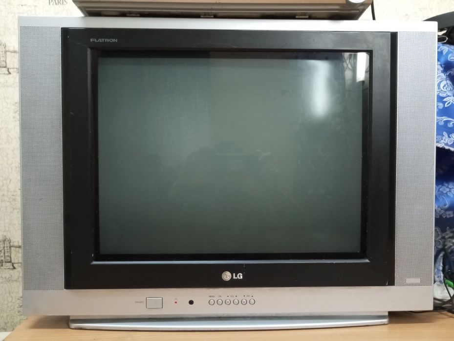 Продам Телевизор LG