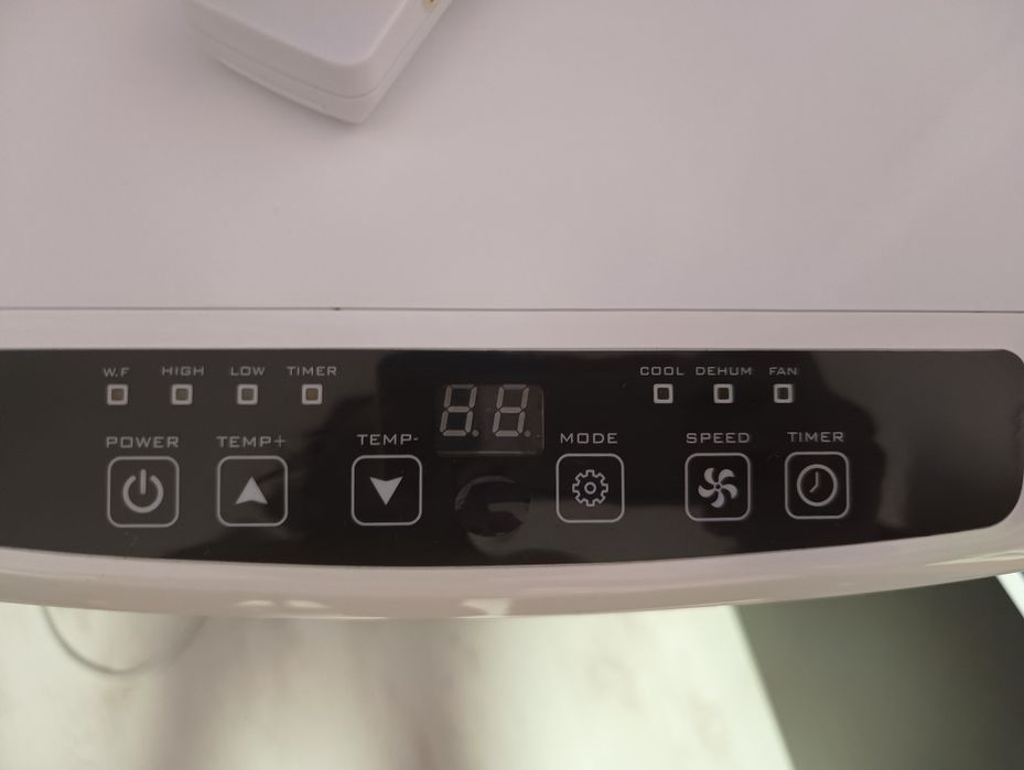 Aer condiționat portabil Handson + cadou voucher călătorii de 100 Euro