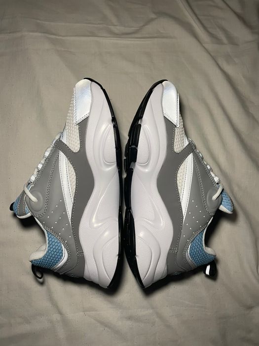 Dior B22 white and blue