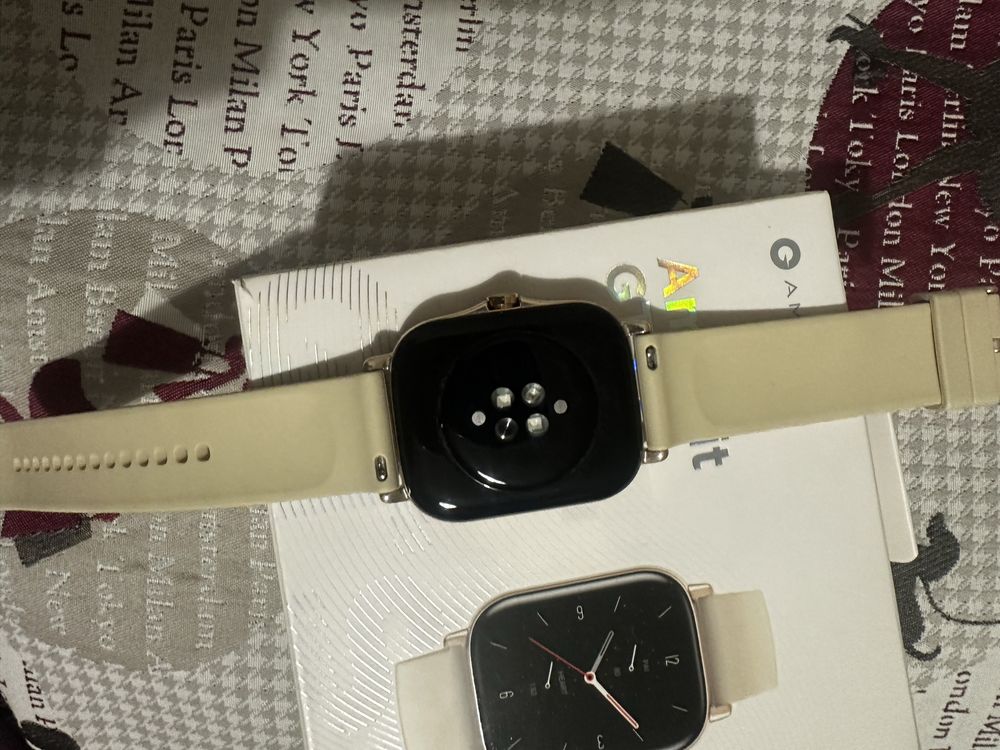 Часовник Smartwatch Аmazfit GTS 2 Gold