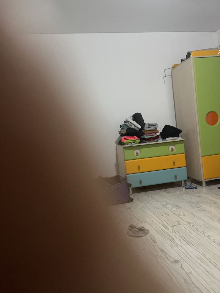 Продам двухъярусную кровать . Шкаф камод и полки