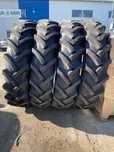 Cauciucuri noi 14.00-38 cu 10 pliuri pentru tractot U650 marca PETLAS