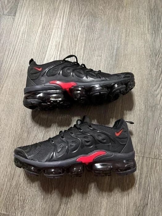 Nike Air Vapormax 44 noi/new