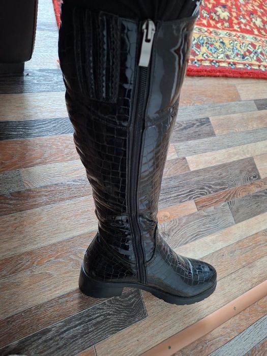 Продам новые сапоги, аквариум, туфли