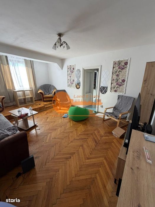 Apartament cu 3 camere in zona Giulesti