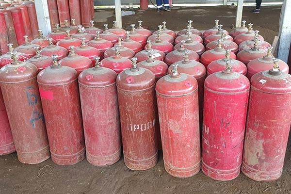 Газовый баллон 50 литров в отличном состоянии плюс редуктор и шланг.