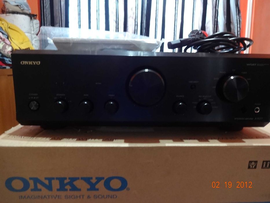 ONKYO A-9377 усилвател