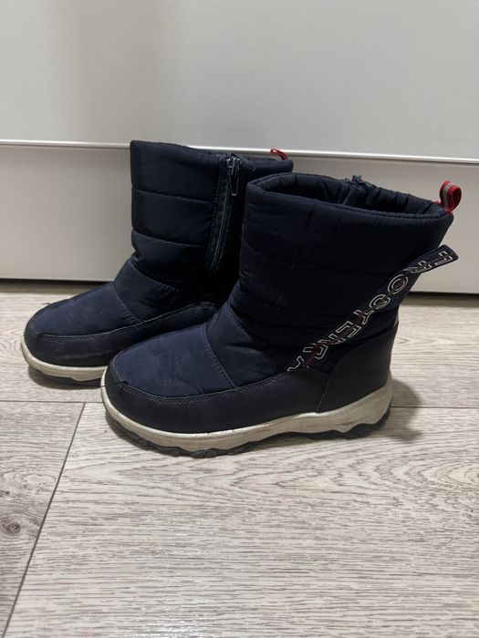 Отдам детскую обувь