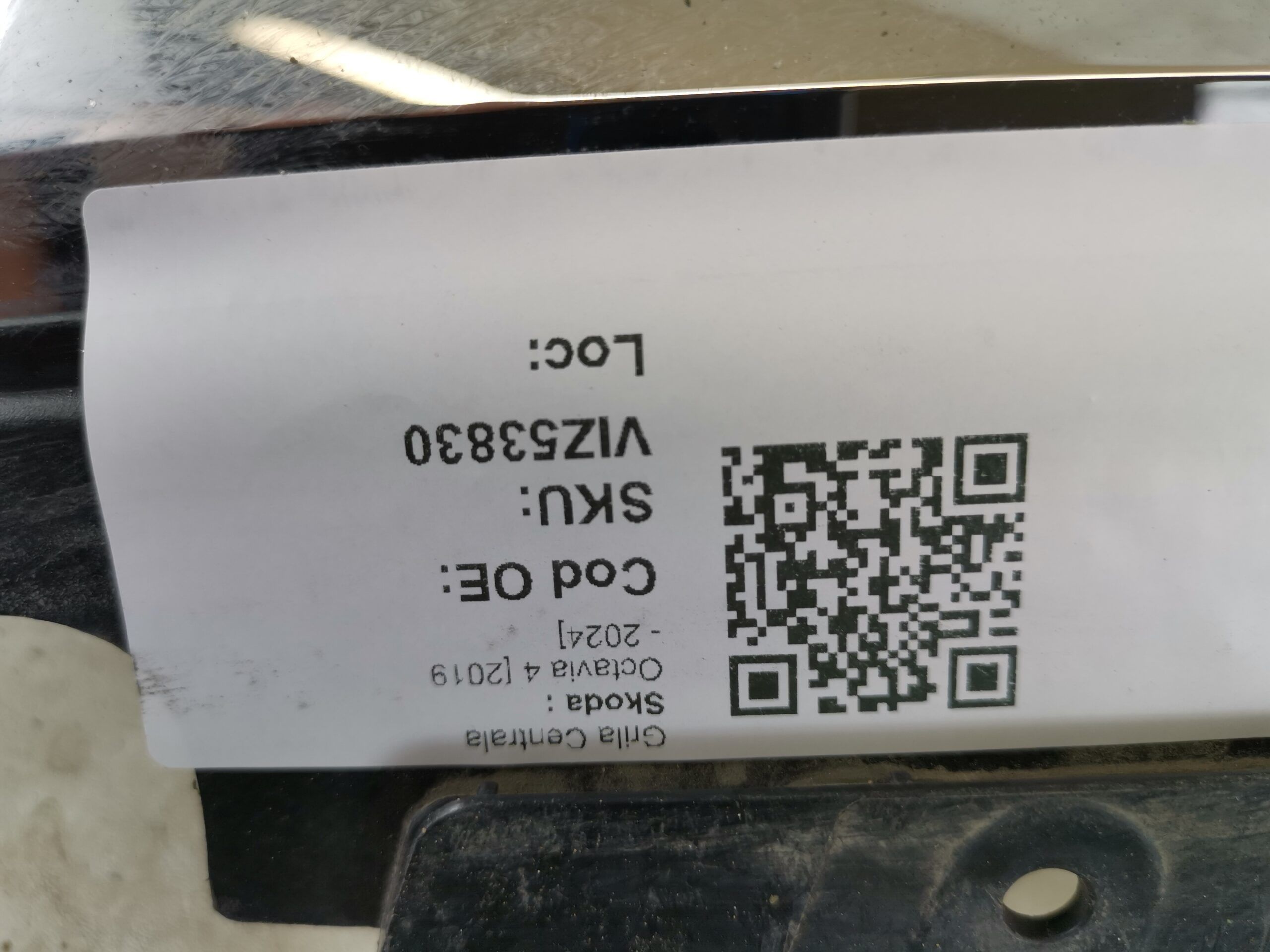Централна решетка Шкода / Skoda Octavia 4 Оригинална, в добро състояни
