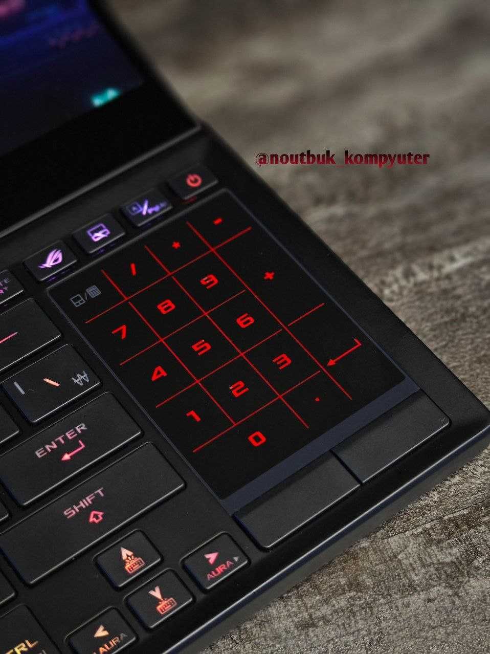 Мощный игровой Asus Rog Zephyrus Duo RTX 3070