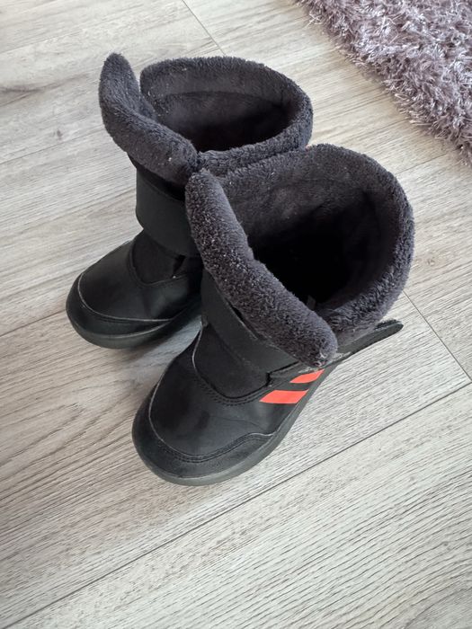 Ботуши adidas 28 номер