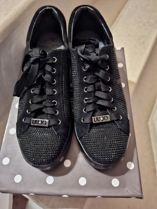 Liu jo сникърси 38 номер.