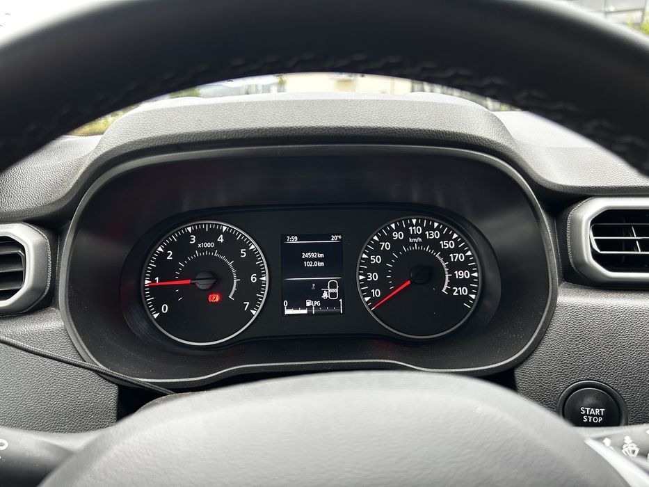 Vând DACIA DUSTER Journey Eco-g 24000km