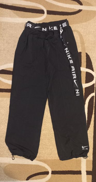 Оригинално долнище Nike