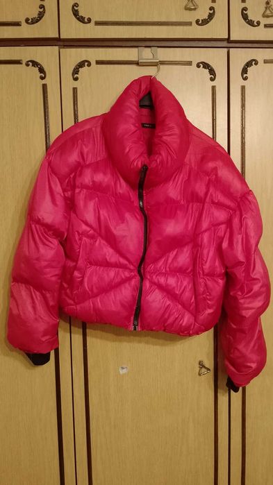 Червено шушляково яке