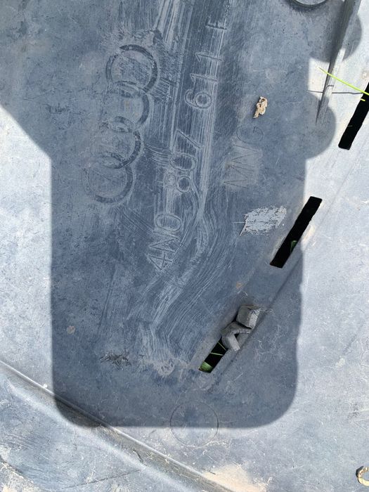 Кора под броня за ауди а8 2017 година