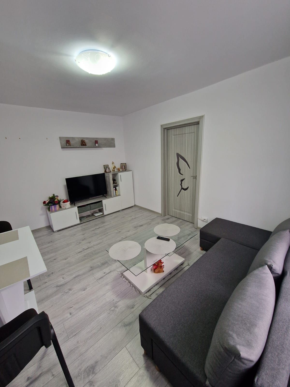 Închiriez Apartament 2 Camere Zona Piața Rahovei