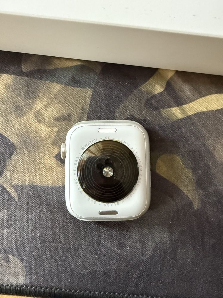 Apple watch se 44mm silver