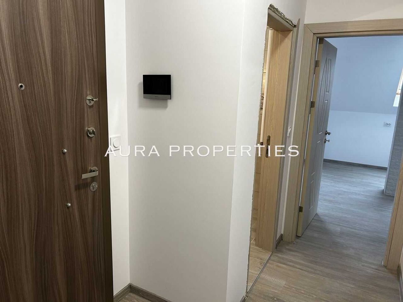 Продава се Двустаен апартамент в Разград, Стефан Караджа - 64 кв.м за 1275 €/кв.м - Снимка #5