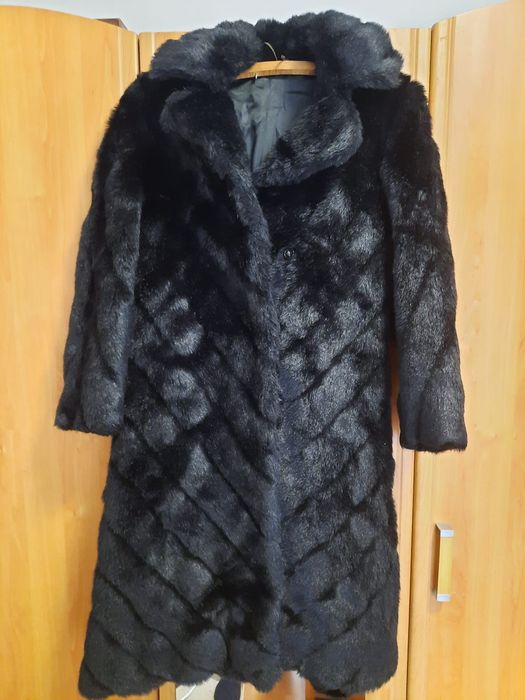 Haina din blana artificiala