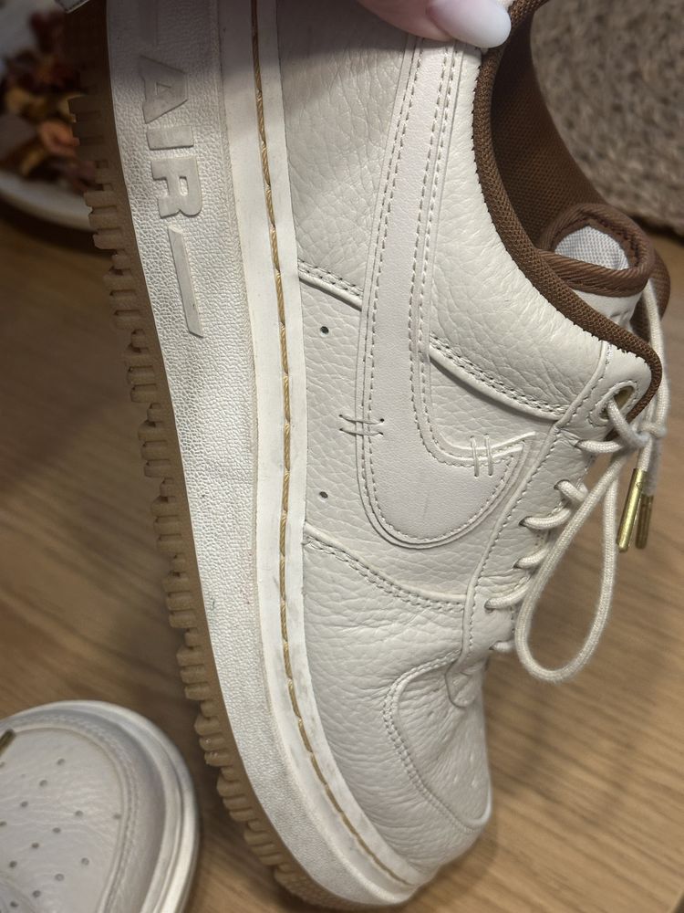 Vand Air Force 1 Deluxe folositi in stare excenta! Cutia originala!