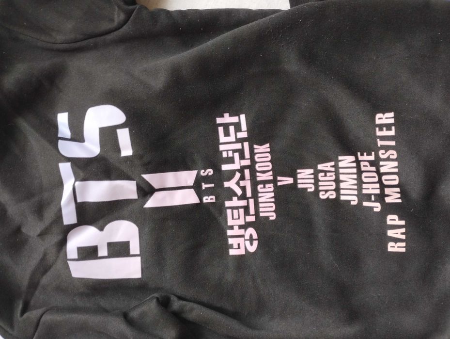 BTS суичър "LOVE YOURSELF" collection