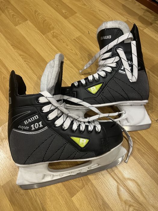 Мужские коньки (хокейные)
