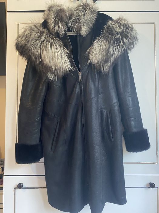 Черен кожух от естествена кожа