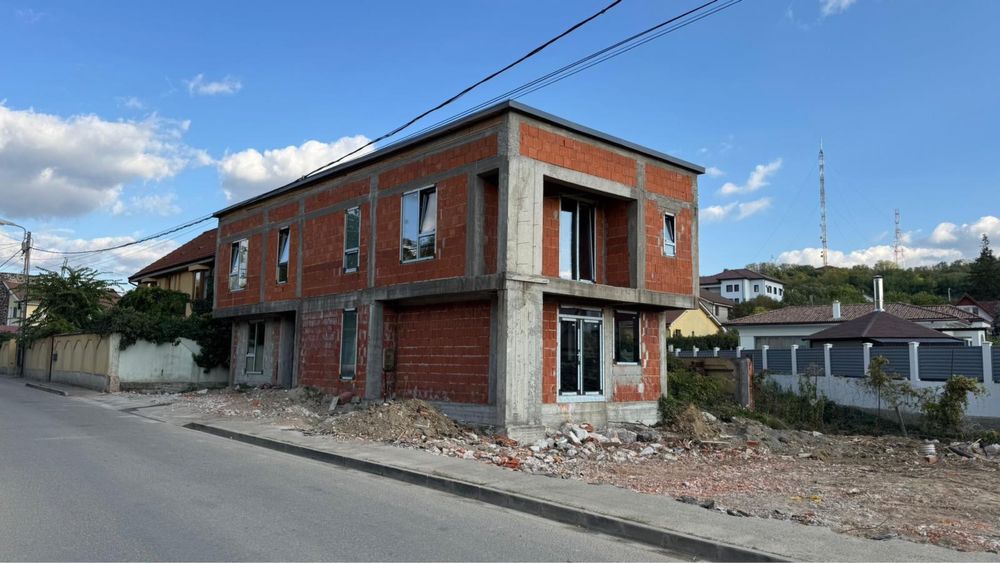 Constructie noua de vanzare