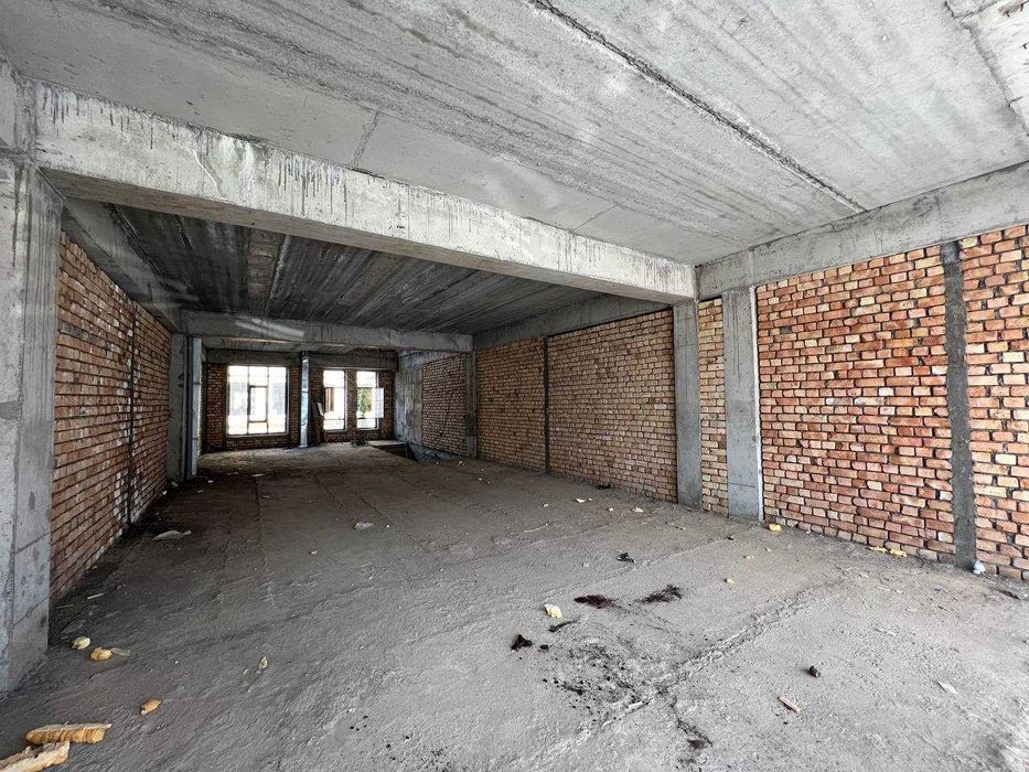 Продаётся помещение 450м2  Ориентир: ул. Махтумкули, ЖК New life