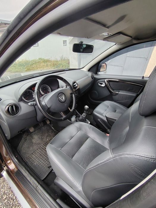Vând Dacia Duster 1.5 dci