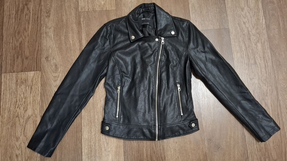 Курточка Косуха Sinsay.  Размер s.