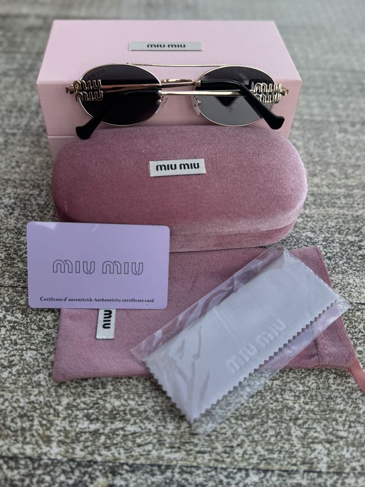 Слънчеви Очила Miu Miu