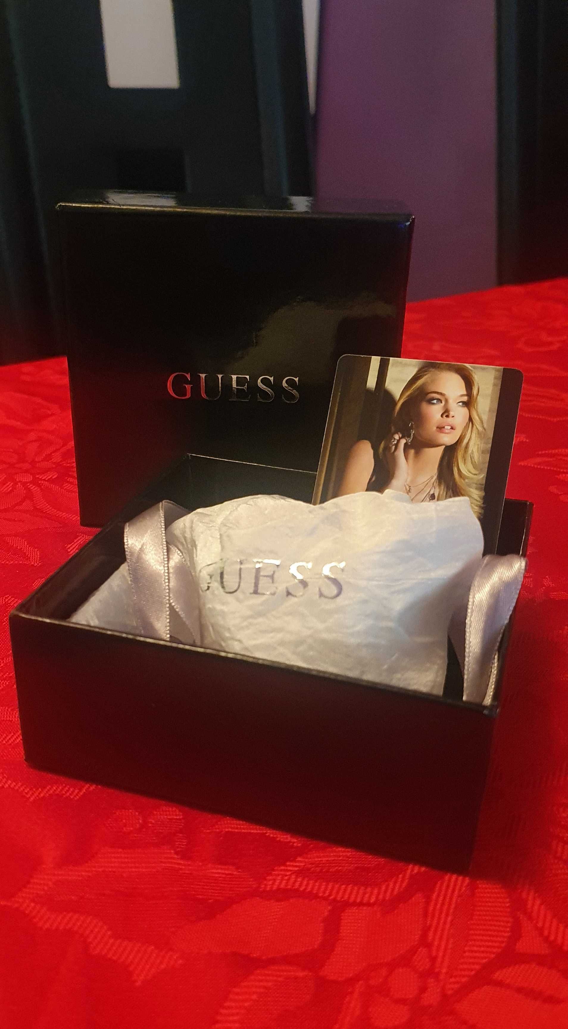 Оригинално колие GUESS